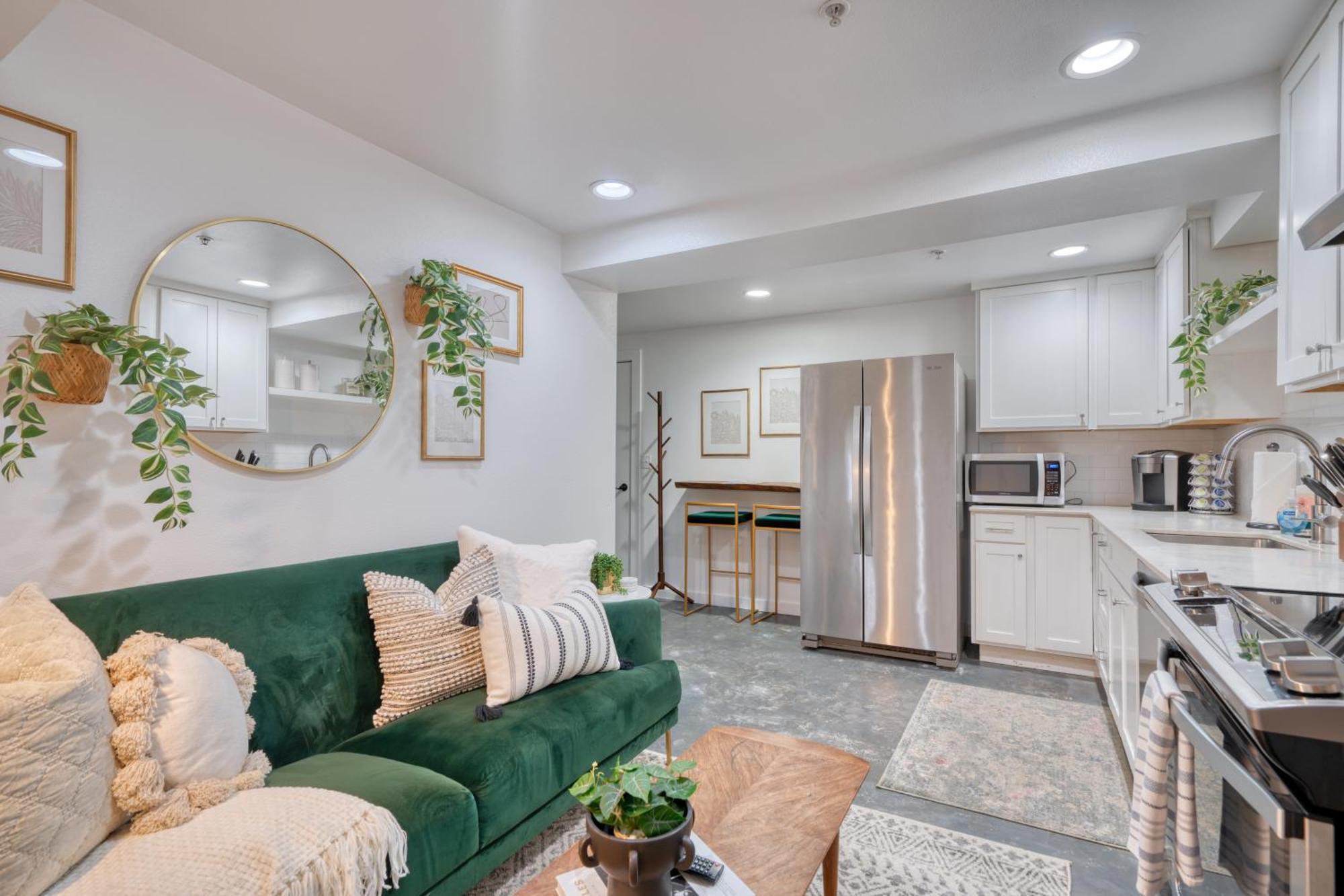 Collection - Underground Mid-century Hideaway In Laurelhurst